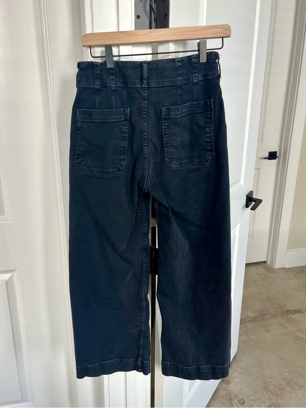 Anthropologie Maeve The Denim Colette Cropped Wide Leg Jeans in Black (Size 27) - Picture 4 of 8